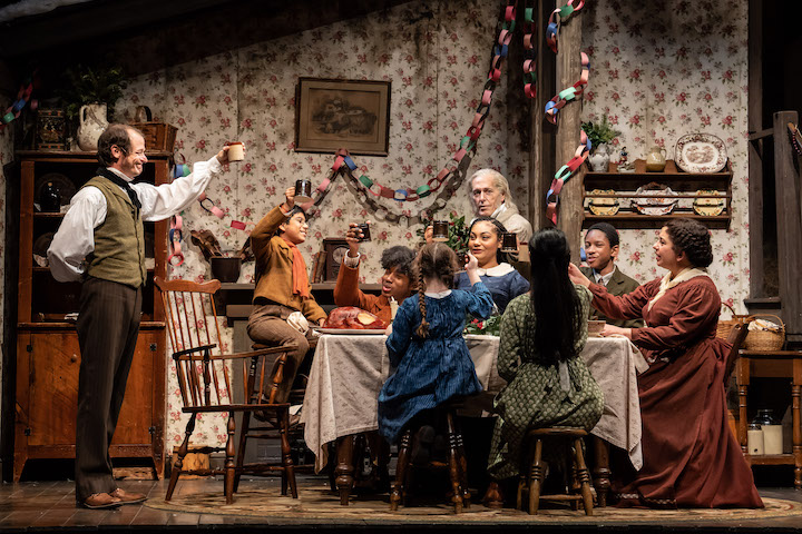 Goodman Theatre's A Christmas Carol Celebrates 45 Years This Holiday Season