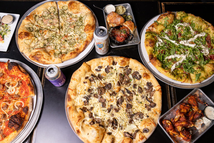 Bob’s Pizza in Pilsen Might Be Chicago’s Best Pie | The Rise of Pilsen-Style Pizza