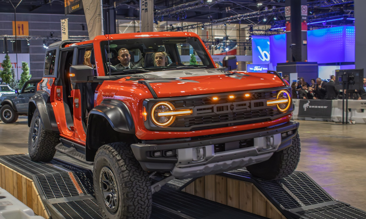 Chicago Auto Show Rolls Into McCormick Place for 117th Edition