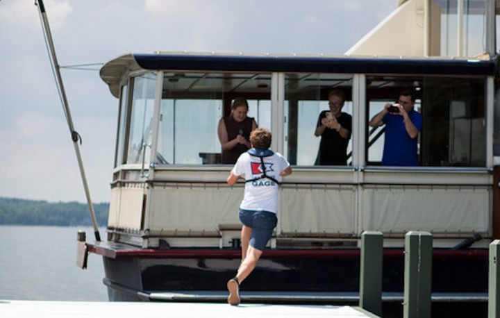 Wisconsin Teens Compete for Coveted Mail Boat Jumper Jobs on Lake Geneva