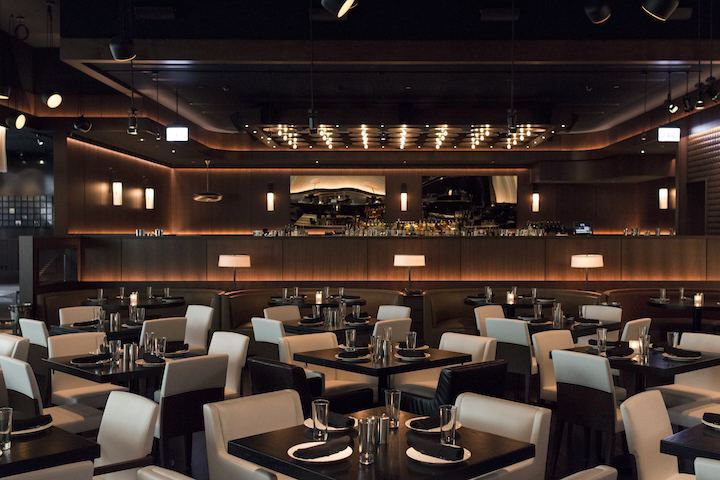 Check Out One Of The Most Swankiest Steakhouses in Chicago