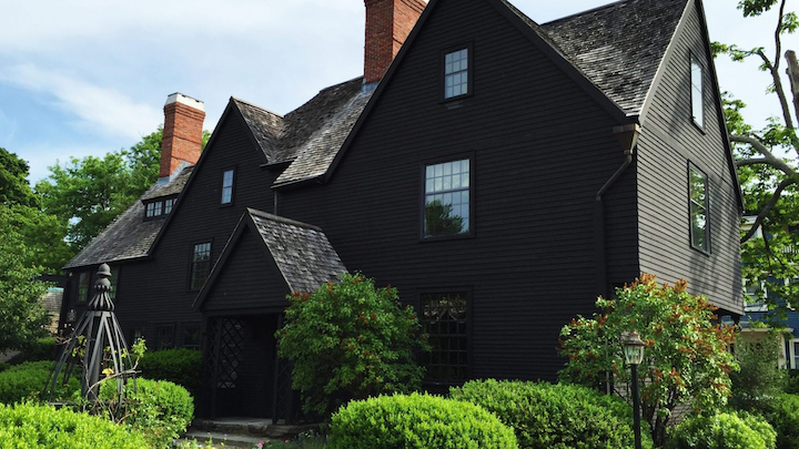 Step Into the Heart of Halloween: Salem Haunted Happenings Awaits!