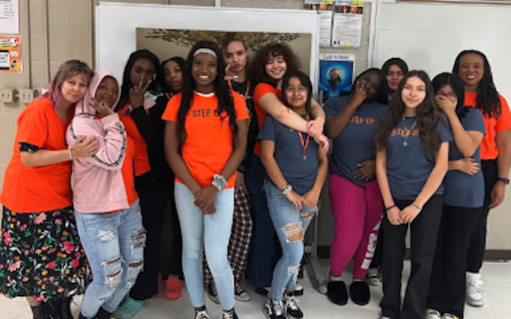Step Up Chicago Empowers Young Women