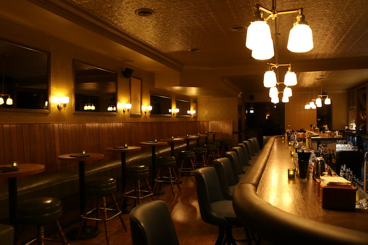 The Getaway: A Classic Neighborhood Bar In Chicago’s Lincoln Square